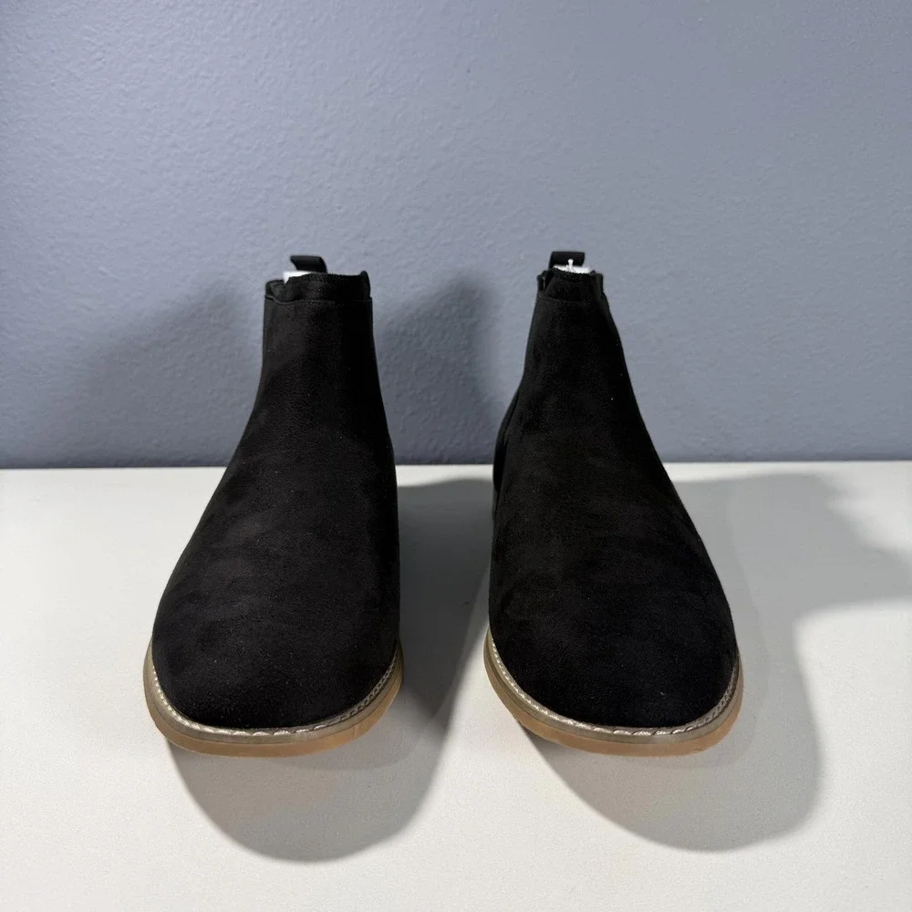 Vance CO Men's‎ Black Suede Chelsea Boots Size 9W